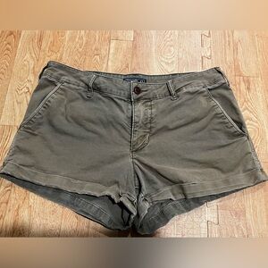 Abercrombie & Fitch Khaki Women's Cargo Shorts Y2K